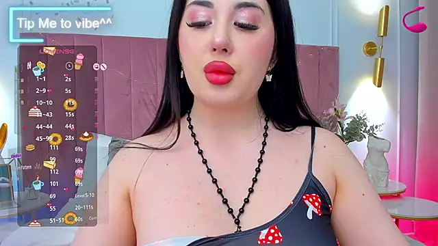 Mayzzie online show from 14, 9, 2025