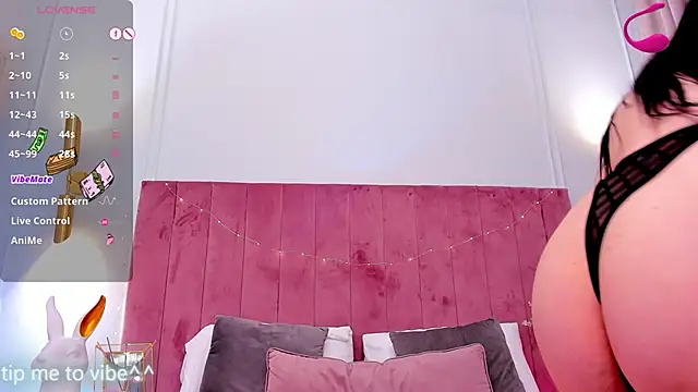 Mayzzie online show from 23, 3, 2025