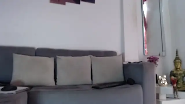 Alexa blossom12 online show from 8, 10, 2025