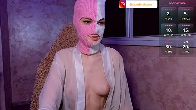 Domiiiniiicana online show from 4, 3, 2026