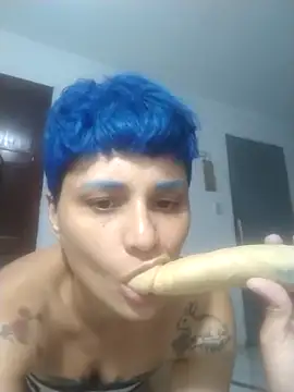 Luci foxx online show from 12, 9, 2025