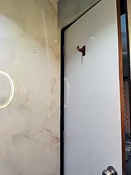 skinnyyyyyyyyy online show from 10, 4, 2026