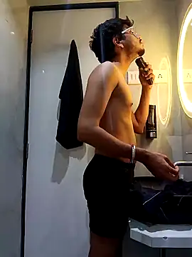 skinnyyyyyyyyy online show from 15, 5, 2026