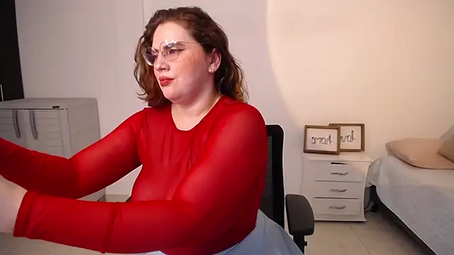 MartinaGuzmann online show from 21, 10, 2025