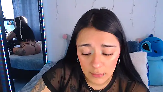 Samanta james19 online show from 20, 6, 2026