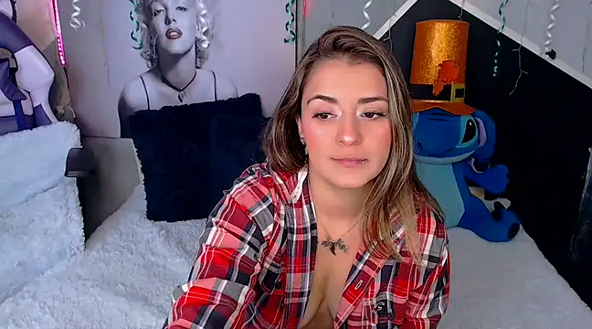 Samanta james19 online show from 15, 3, 2025