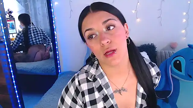 Samanta james19 online show from 26, 4, 2026
