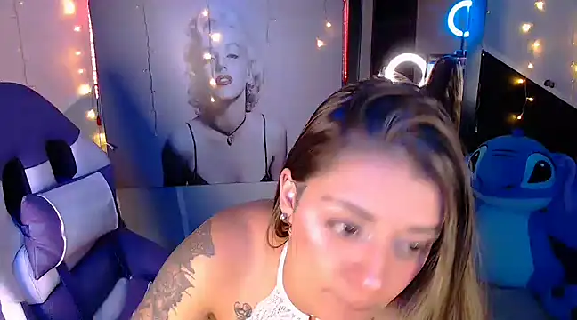 Samanta james19 online show from 25, 2, 2025