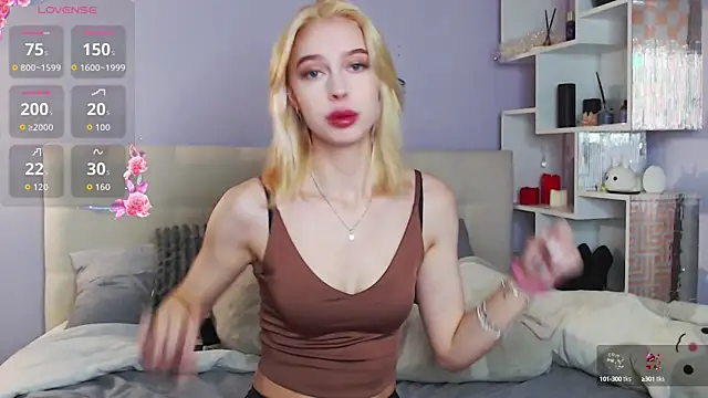 White Lioness online show from 14, 10, 2025