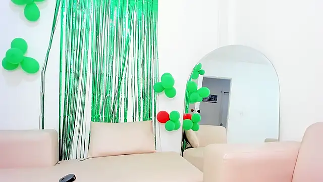 naomiii   online show from 20, 3, 2025