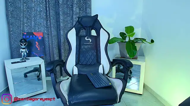 SantiagoReyesFtt online show from 26, 5, 2026
