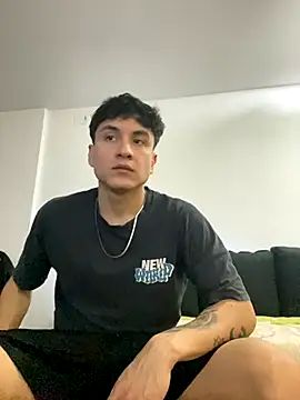 LCarreraa online show from 6, 11, 2025