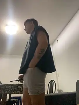 LCarreraa online show from 1, 3, 2025