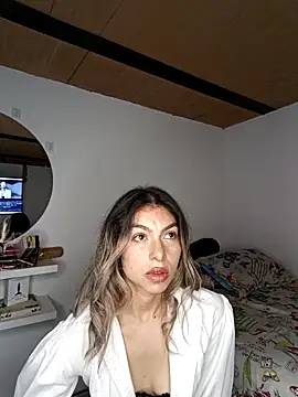 Karolgood3 online show from 14, 3, 2025