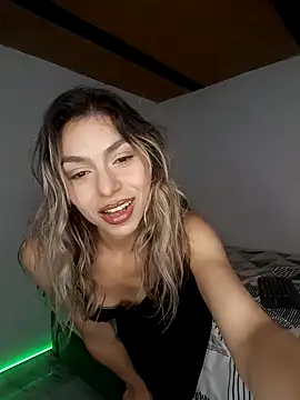 Karolgood3 online show from 25, 1, 2025