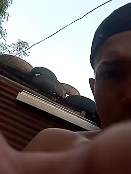 tayson  online show from 6, 11, 2025