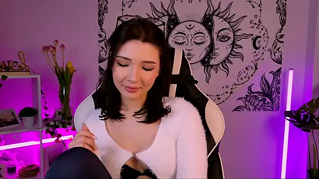 EmmaKeam online show from 11, 3, 2025