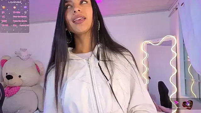 Jazmin tay online show from 12, 11, 2025