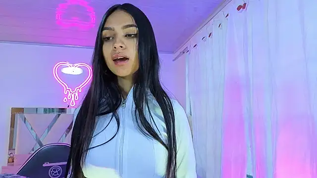 Jazmin tay online show from 25, 9, 2025