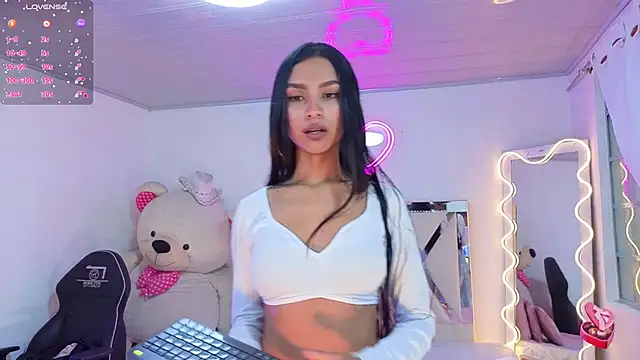 Jazmin tay online show from 15, 11, 2025