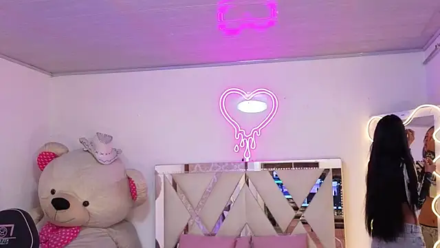 Jazmin tay online show from 14, 11, 2025