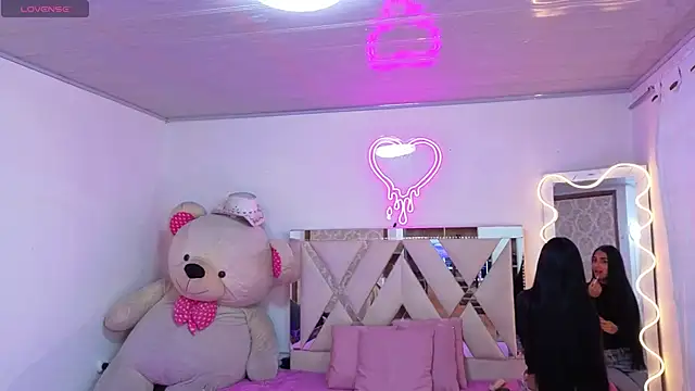 Jazmin tay online show from 1, 12, 2025