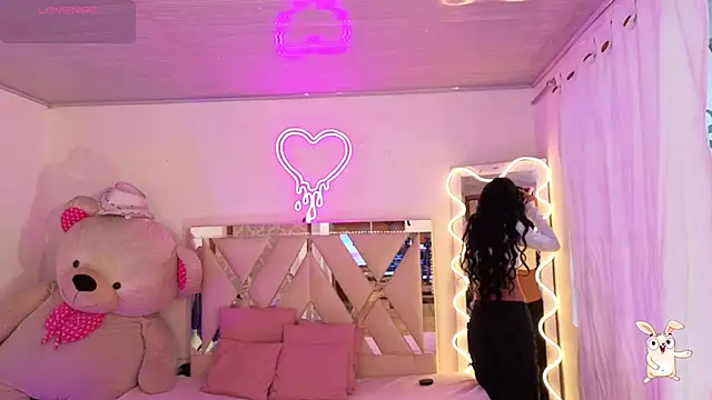 Jazmin tay online show from 28, 11, 2025