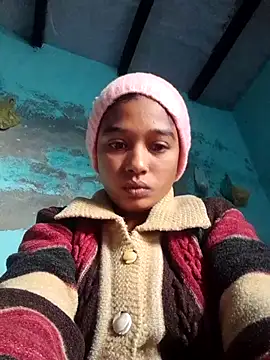 Snapshot of Surajpuja79 chatting on 4, 12, 2025 Surajpuja79 online show from 4, 12, 2025