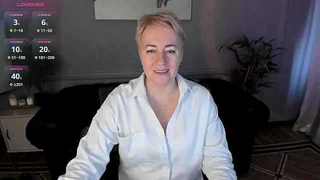 Nika Smit online show from 14, 11, 2025