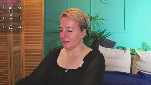 Nika Smit online show from 14, 9, 2025