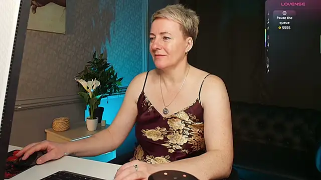 Nika Smit online show from 22, 3, 2026