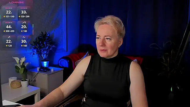 Nika Smit online show from 1, 2, 2026