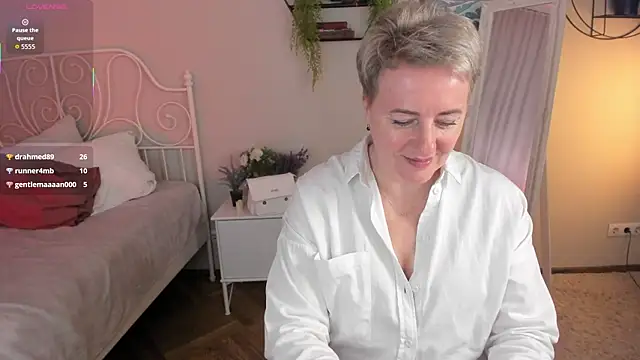 Nika Smit online show from 16, 5, 2026