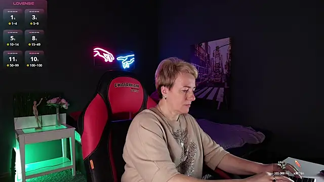 Nika Smit online show from 3, 10, 2025