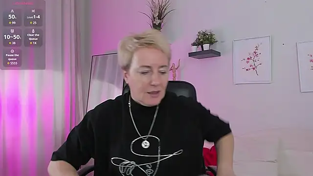 Nika Smit online show from 10, 10, 2025