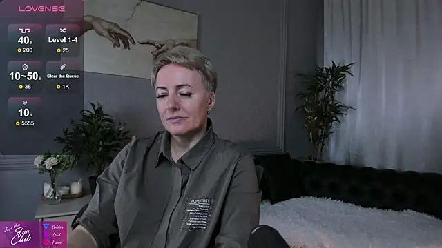 Nika Smit online show from 21, 2, 2025