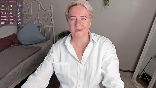 Nika Smit online show from 7, 8, 2026