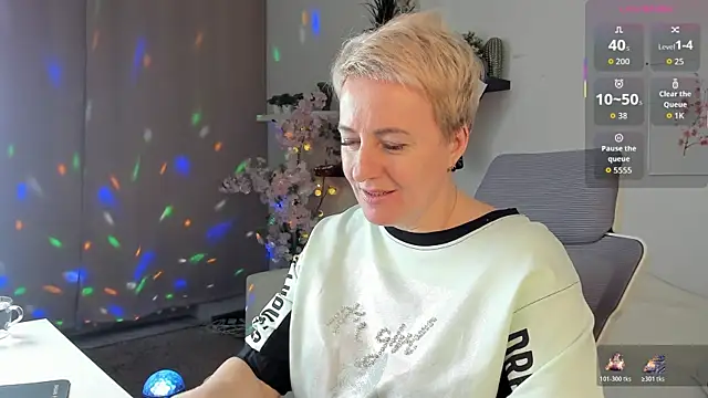 Nika Smit online show from 9, 1, 2026