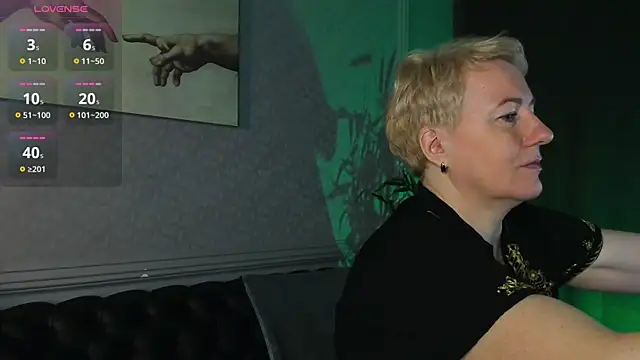 Nika Smit online show from 30, 11, 2025