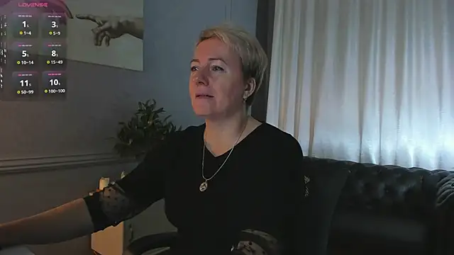 Nika Smit online show from 4, 10, 2025