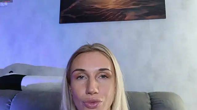 Megan Kira online show from 13, 3, 2026