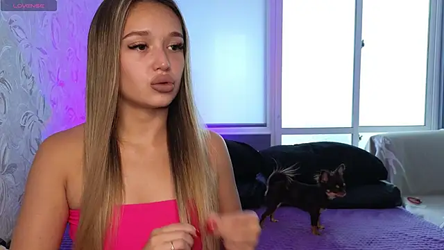 Megan Kira online show from 15, 9, 2025