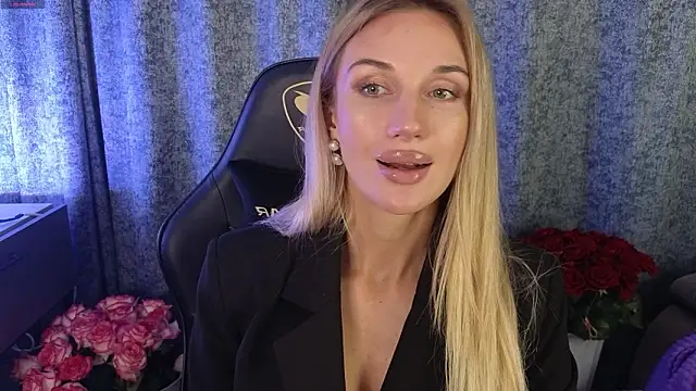 Megan Kira online show from 9, 3, 2026