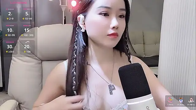 yoyo520- online show from 8, 11, 2025