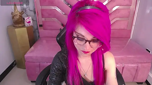 abril ch  online show from 28, 9, 2025