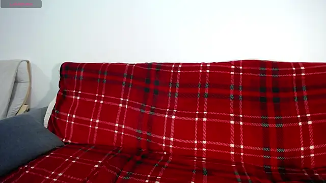 Blond Woman online show from 16, 4, 2026