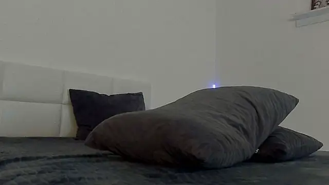 IvyKaelani online show from 20, 3, 2025