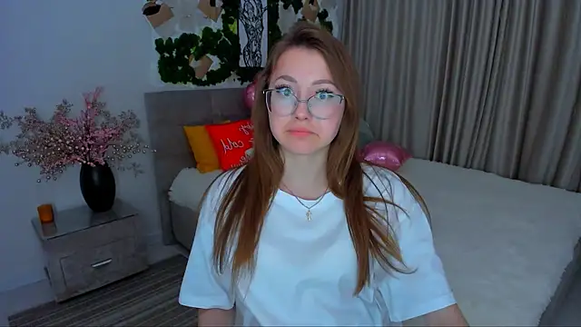 SereneFlame online show from 17, 3, 2025