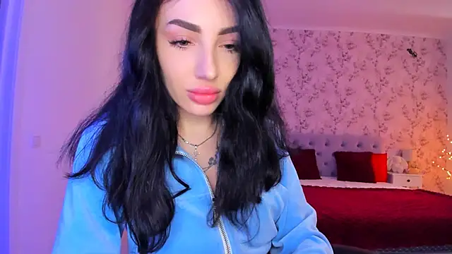 NancyLovee  online show from 17, 4, 2026
