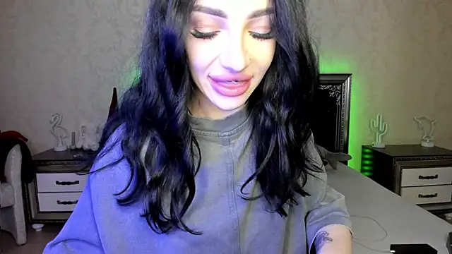 NancyLovee  online show from 15, 3, 2025